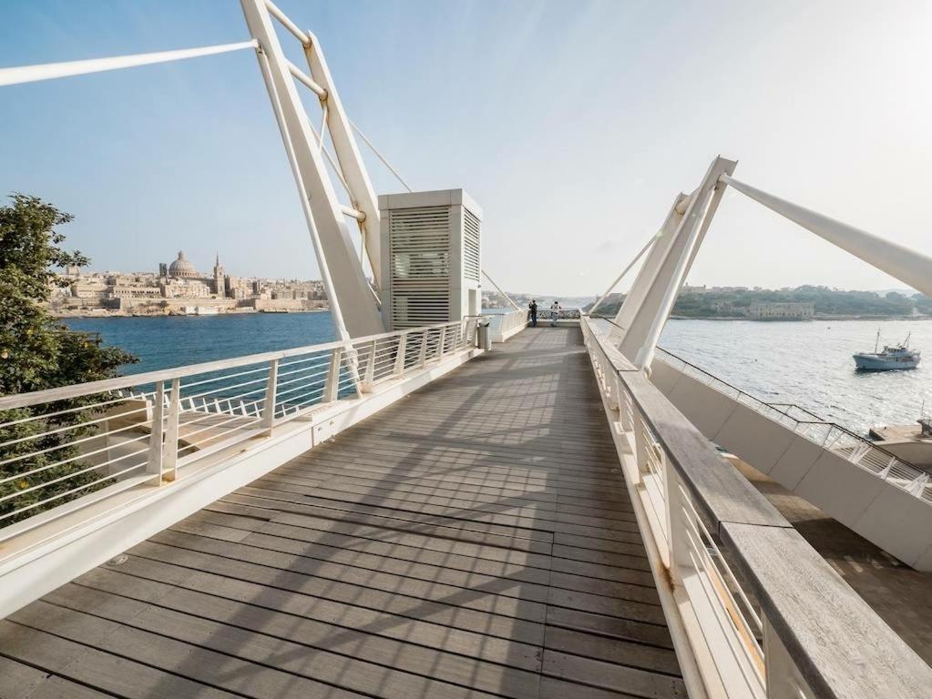 Modern 1Br Maisonette Steps From The Promenade Sliema Exterior photo