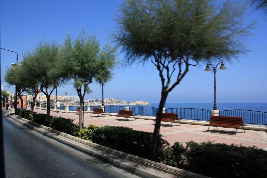 Modern 1Br Maisonette Steps From The Promenade Sliema Exterior photo